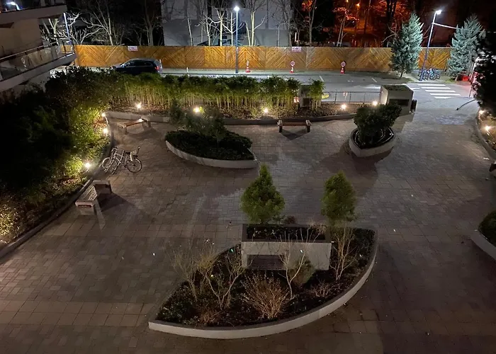 Green Apartment 214 With Private Parking Bucureşti